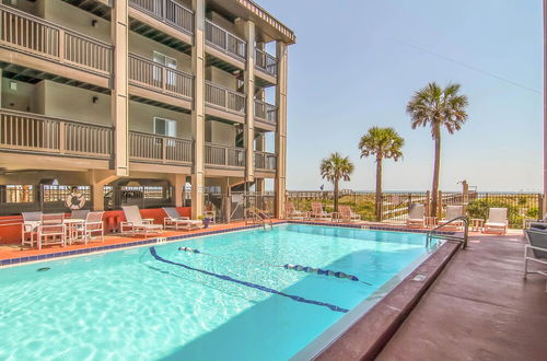 Photo 7 - Fernandina Beach Condo, Steps to Shore & Pool