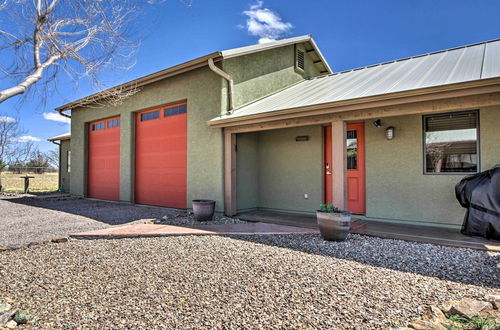 Photo 9 - Cozy Elgin Casita w/ Gas Grill: Pets Welcome