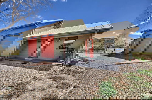 Foto 1 - Cozy Elgin Casita w/ Gas Grill: Pets Welcome