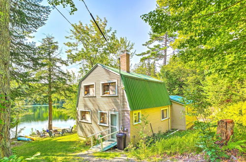 Photo 7 - Dreamy Bucksport Hideaway on Freshwater Pond