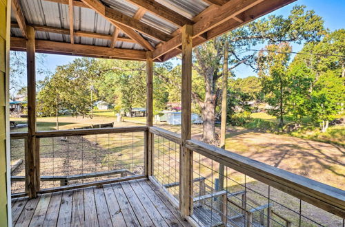 Foto 6 - Lovely Toledo Bend Studio w/ Scenic Views