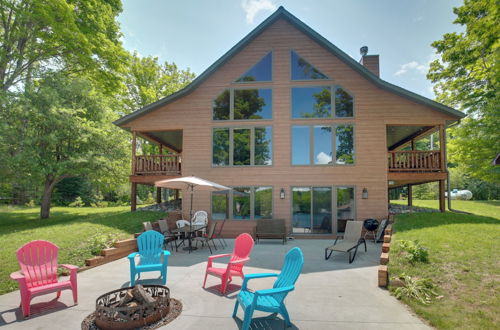 Foto 38 - Lakefront Cottage in Iron River w/ 2 Porches