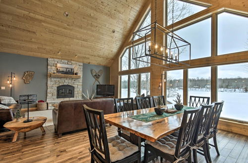 Foto 1 - Lakefront Cottage in Iron River w/ 2 Porches