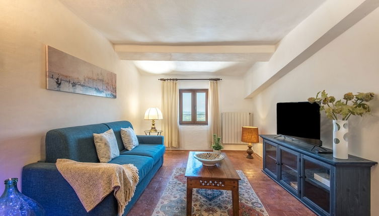 Foto 1 - Apartment in the Heart of Radicondoli With Views Over the Hills and Wi-fi