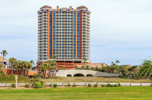 Foto 17 - Pensacola Beach Penthouse w/ View + Pool Access