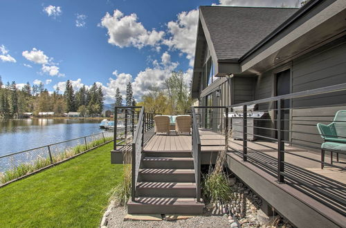 Foto 2 - A Contemporary Dream: Lakefront Rathdrum Oasis