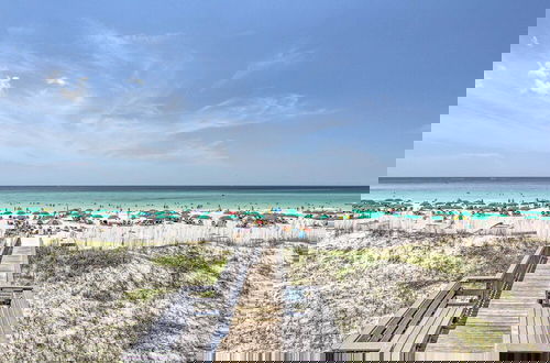 Foto 26 - Charming Miramar Beach Condo w/ Resort Perks