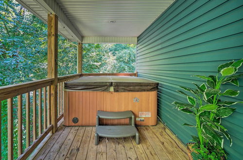 Photo 2 - Peaceful Sevierville Home w/ Private Hot Tub