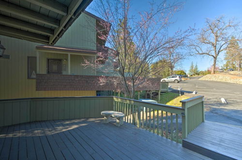 Photo 6 - Cozy Groveland Townhome, Day Trip to Yosemite