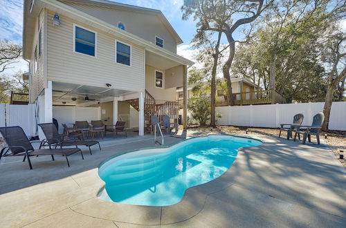 Foto 1 - Oak Island Home w/ Pool: Walk to Long Beach