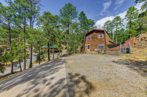 Foto 12 - Serene & Spacious Ruidoso Cabin: Ski, Hike & Fish