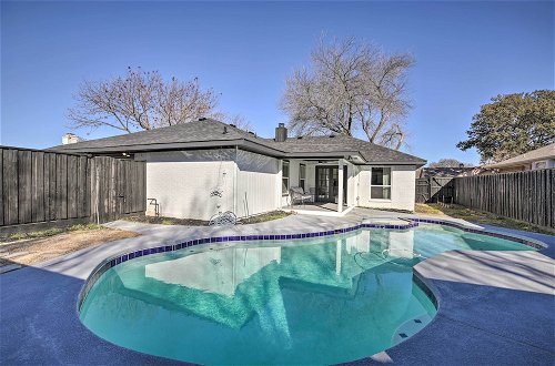 Foto 25 - Stunning Plano Home w/ Private Pool & Hot Tub