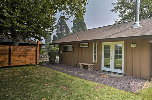 Photo 11 - Modern Entertainment Getaway Off Sacramento River