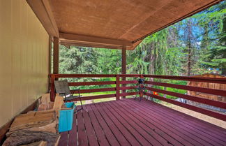 Photo 3 - Cute Donnelly Cabin in the Woods w/ Fire Pit