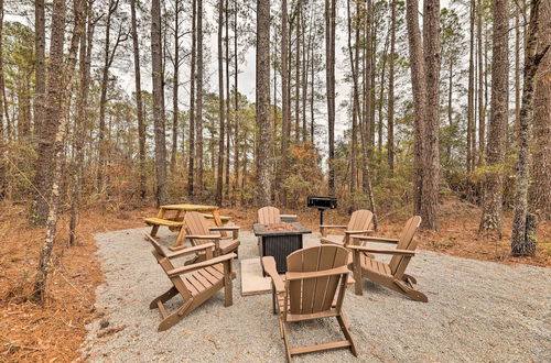 Photo 5 - Beautiful New Bern Studio Cabin w/ Fire Pit