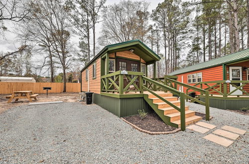 Foto 20 - Beautiful New Bern Studio Cabin w/ Fire Pit