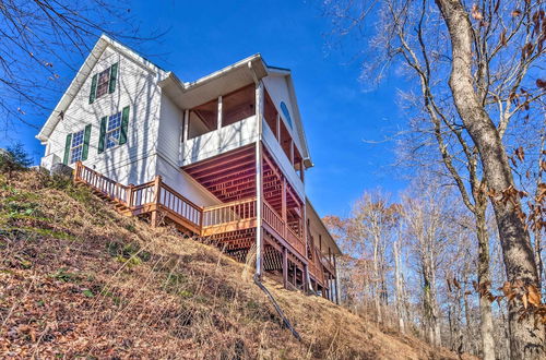 Photo 39 - Large Lake Cumberland Retreat w/ Deck Views