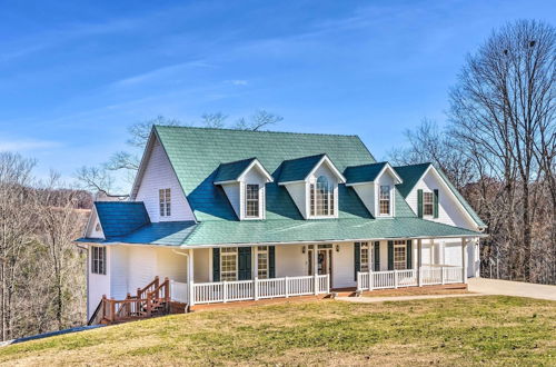 Photo 1 - Large Lake Cumberland Retreat w/ Deck Views