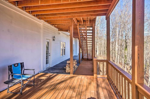 Photo 19 - Large Lake Cumberland Retreat w/ Deck Views