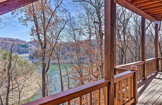 Photo 2 - Large Lake Cumberland Retreat w/ Deck Views