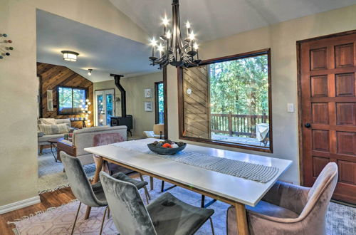 Photo 39 - Cozy Sandy Retreat w/ Hot Tub & Forest Views