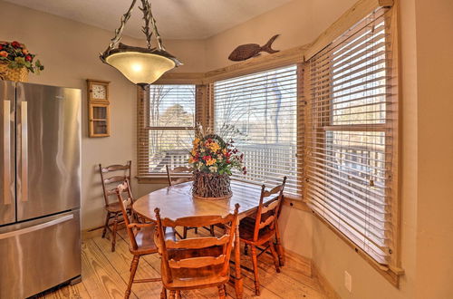 Photo 10 - The Captains Quarters in Rogers w/ Covered Porch