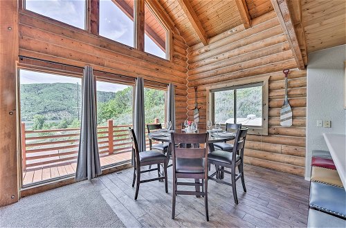 Foto 25 - Spacious Hilltop Cabin w/ Deck & Scenic Views