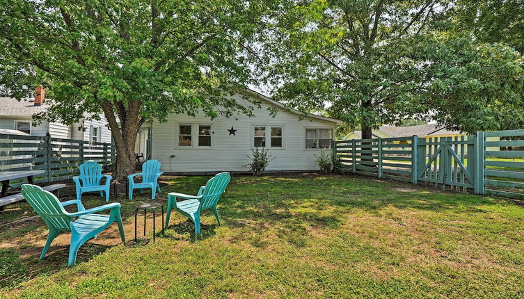 Photo 1 - 'the Blue Crab Cottage' - 3 Blocks From The Beach