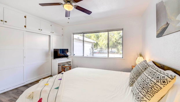 Tranquil Home w/ Pool - 14 Mi to Joshua Tree - Foto 4, Interior