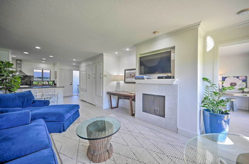 Photo 8 - Bright & Airy Napa Condo W/patio on Golf Course