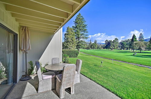 Foto 24 - Bright & Airy Napa Condo W/patio on Golf Course