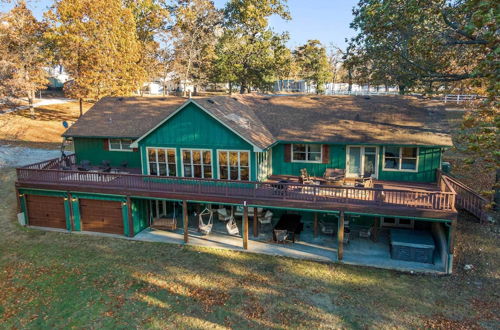 Foto 1 - Lakefront Grove Home w/ Dock, Hot Tub, & Fishing