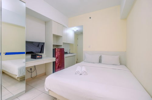 Photo 2 - Cozy Stay Studio At 3Rd Floor Springlake Summarecon Bekasi Apartment