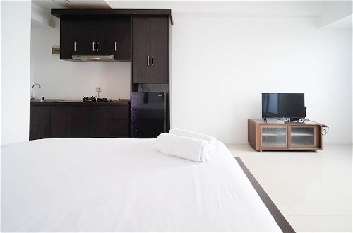 Photo 10 - Simple And Cozy Studio Apartment At Tanglin Supermall Mansion