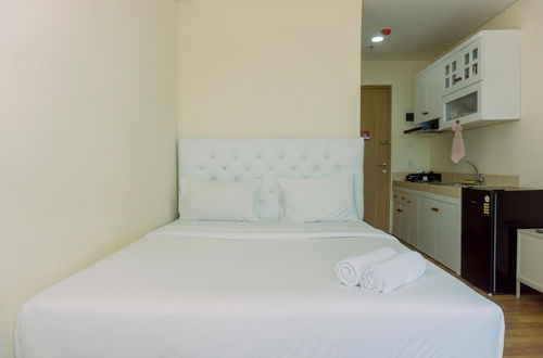 Photo 2 - Good Deal And Simply Look Studio Apartment At B Residence