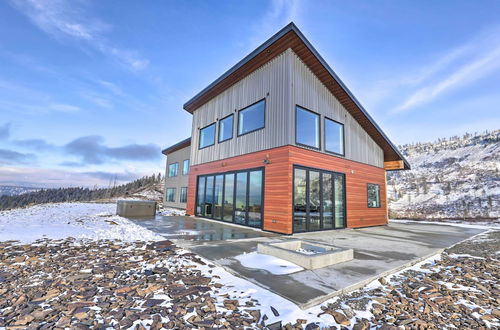 Photo 34 - Modern Mountaintop Durango Ridge Retreat - Hot Tub