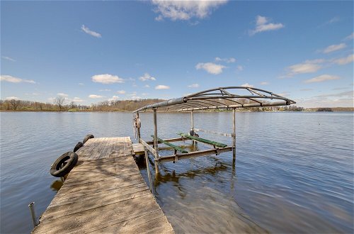 Photo 26 - Belding Lakefront Cottage w/ Boat Dock & Kayaks