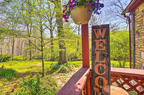 Photo 5 - Dreamy Homestead Escape: Patio, Ranch On-site