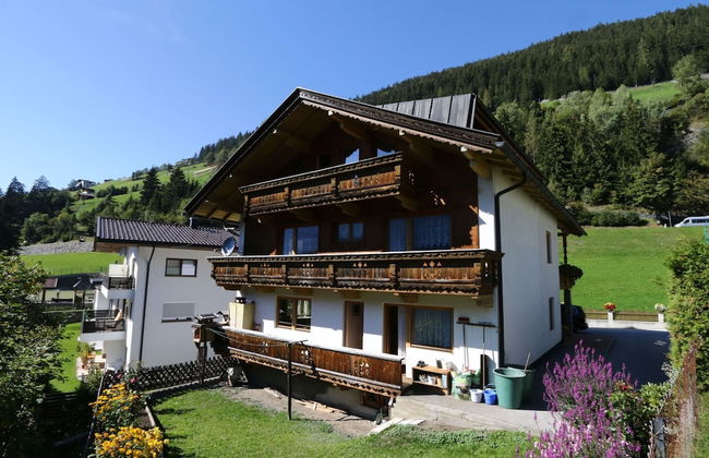 Chalet in Mayrhofen Near Ski Slopes - Foto 1