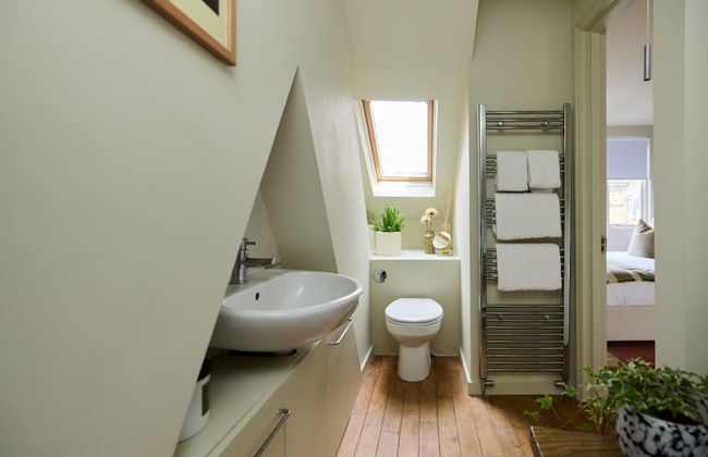The Kilburn Arms Crib - Chic 2bdr House With Study Room - Foto 8