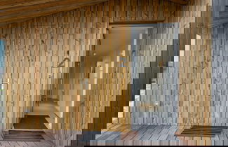 Foto 2 - Attractive Holiday Home With Terrace