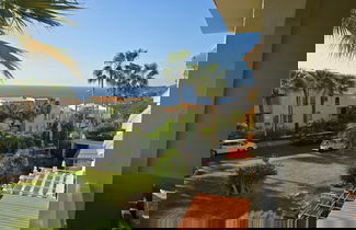 Foto 1 - Sun Kissed Vacation Home 3BR Retreat by the Ocean