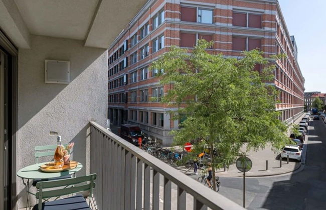Comfortable Studio With Terrace in Antwerp - Photo 1