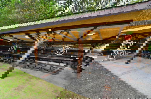 Foto 24 - Comfortable Holiday Home in the Middle of a Forest