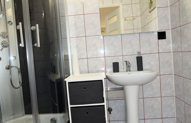 Large Holiday Apartment With a Garden in Stepnica - Foto 12