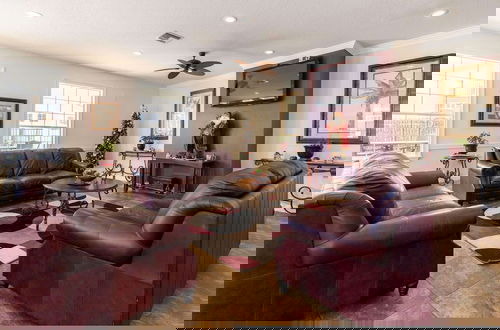 Foto 15 - Beautiful Townhome Near Theme Parks