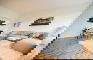 Photo 1 - Nice 2-bed in Frederiksberg