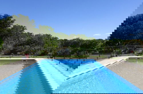 Foto 10 - Holiday Home With Pool in L'isle-sur-la-sorgue