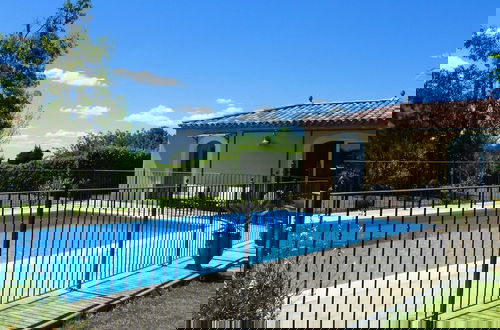 Foto 1 - Holiday Home With Pool in L'isle-sur-la-sorgue