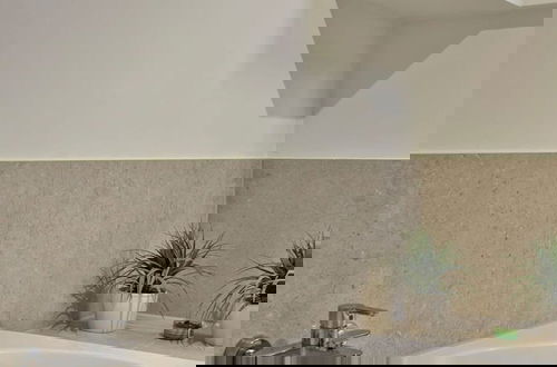 Foto 5 - Family Apartment at the Beachfront of De Haan
